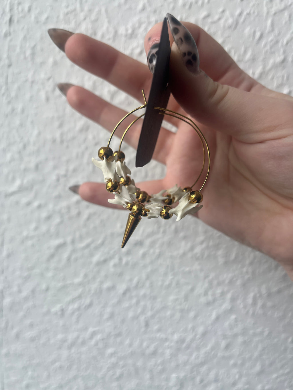 Spine hoops
